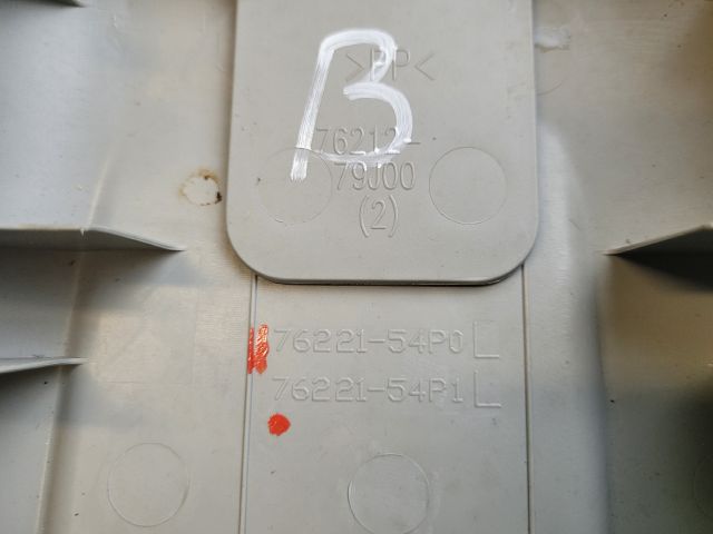 bontott SUZUKI VITARA Bal B Oszlop Burkolat