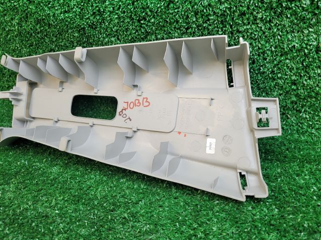 bontott SUZUKI VITARA Bal B Oszlop Burkolat