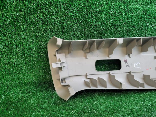 bontott SUZUKI VITARA Bal B Oszlop Burkolat