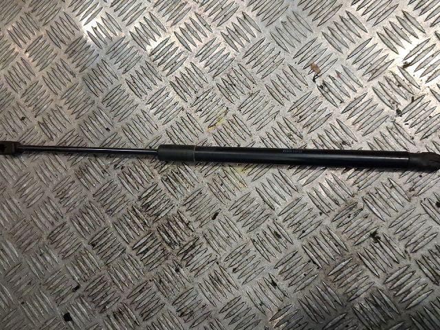 bontott SUZUKI VITARA Bal Csomagtérajtó Ajtóhatároló