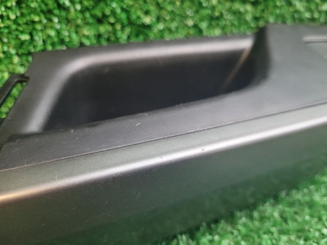 bontott SUZUKI VITARA Bal első Ablakemelő Kapcsoló