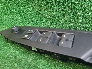 bontott SUZUKI VITARA Bal első Ablakemelő Kapcsoló