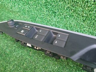 bontott SUZUKI VITARA Bal első Ablakemelő Kapcsoló