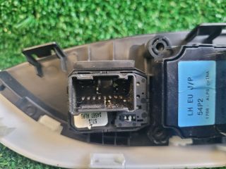 bontott SUZUKI VITARA Bal első Ablakemelő Kapcsoló