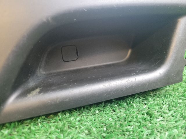 bontott SUZUKI VITARA Bal első Ablakemelő Kapcsoló