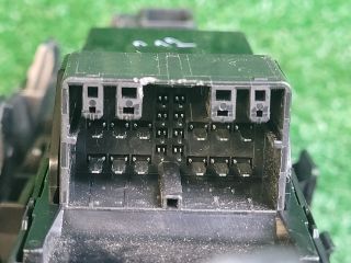 bontott SUZUKI VITARA Bal első Ablakemelő Kapcsoló