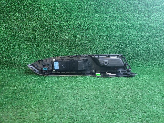 bontott SUZUKI VITARA Bal első Ablakemelő Kapcsoló