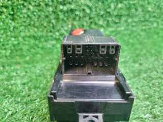 bontott SUZUKI VITARA Bal első Ablakemelő Kapcsoló