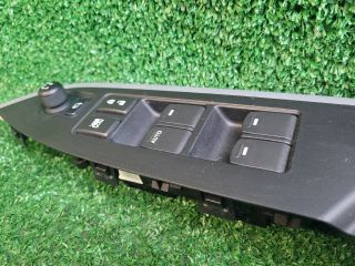 bontott SUZUKI VITARA Bal első Ablakemelő Kapcsoló