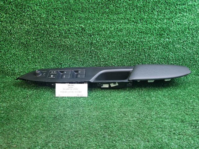 bontott SUZUKI VITARA Bal első Ablakemelő Kapcsoló