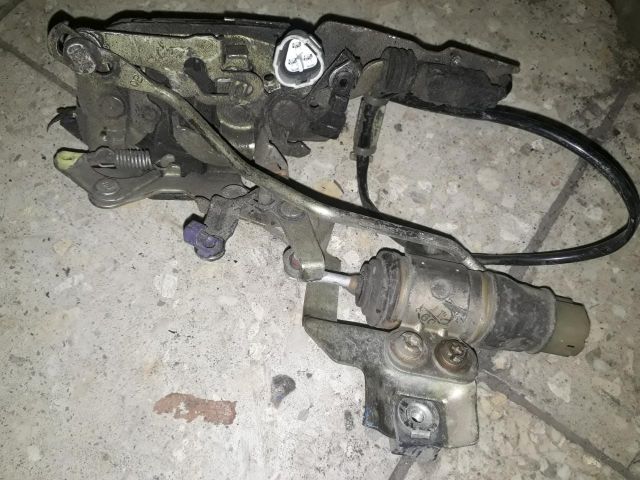 bontott SUZUKI VITARA Bal első Ajtózár