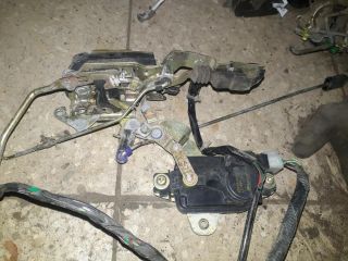 bontott SUZUKI VITARA Bal első Ajtózár