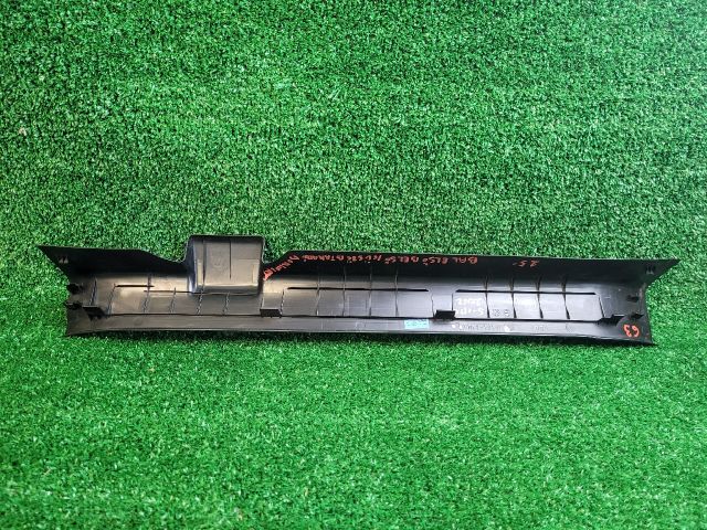 bontott SUZUKI VITARA Bal első Belső Küszöb Burkolat