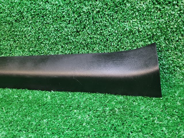 bontott SUZUKI VITARA Bal első Belső Küszöb Burkolat