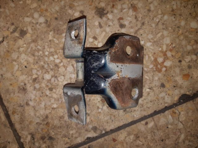 bontott SUZUKI VITARA Bal első Felső Zsanér