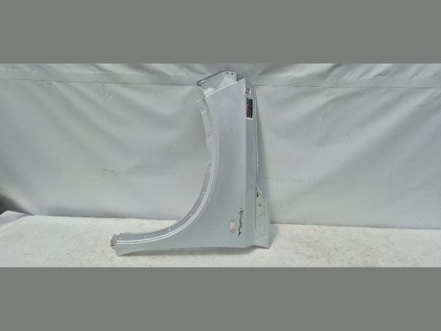 bontott SUZUKI VITARA Bal első Sárvédő