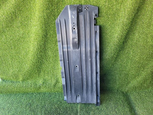 bontott SUZUKI VITARA Bal Fenéklemez