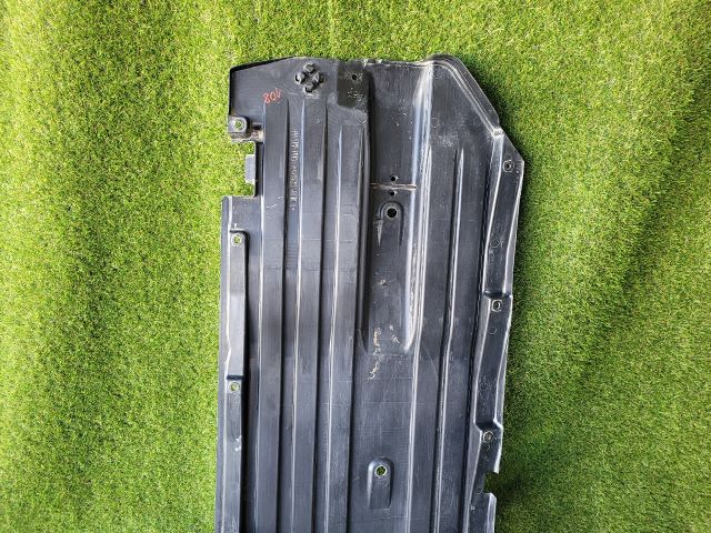 bontott SUZUKI VITARA Bal Fenéklemez