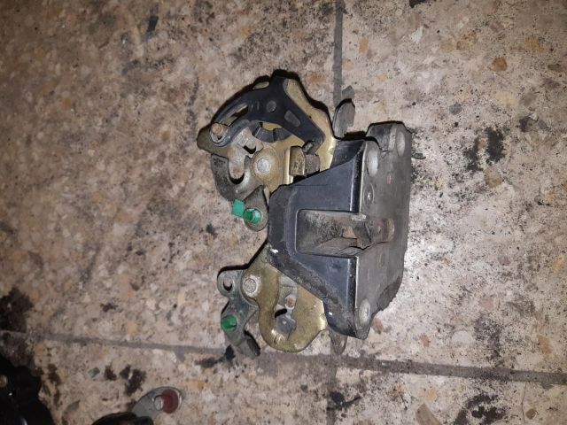 bontott SUZUKI VITARA Bal hátsó Ajtózár