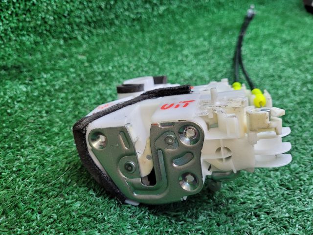 bontott SUZUKI VITARA Bal hátsó Ajtózár