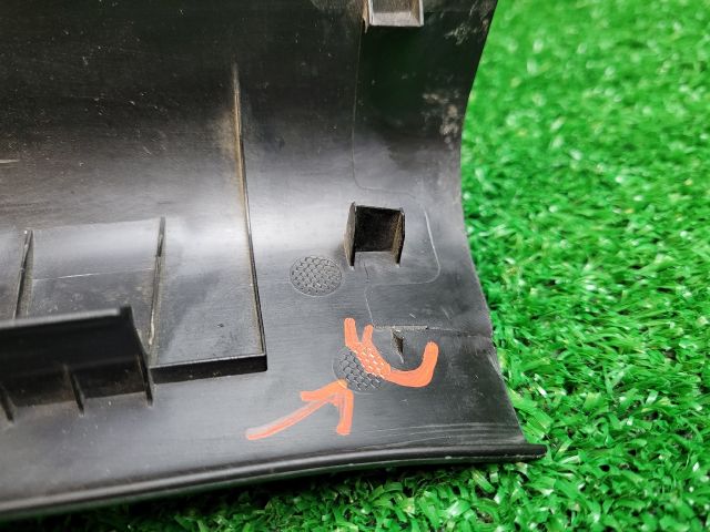 bontott SUZUKI VITARA Bal hátsó Belső Küszöb Burkolat