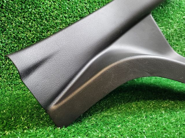 bontott SUZUKI VITARA Bal hátsó Belső Küszöb Burkolat