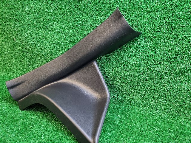 bontott SUZUKI VITARA Bal hátsó Belső Küszöb Burkolat