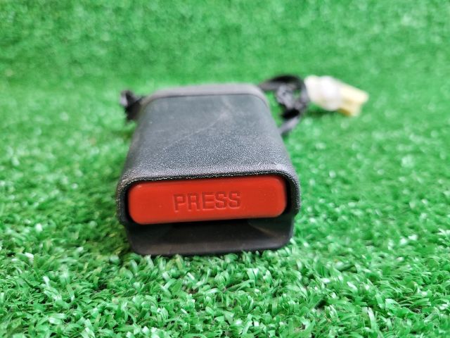 bontott SUZUKI VITARA Bal hátsó Biztonsági Öv Csat