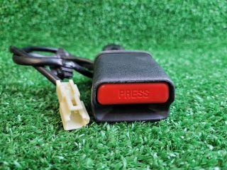 bontott SUZUKI VITARA Bal hátsó Biztonsági Öv Csat