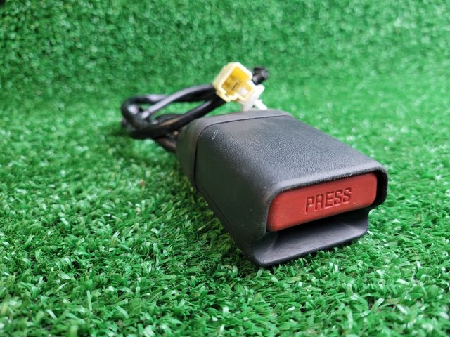 bontott SUZUKI VITARA Bal hátsó Biztonsági Öv Csat