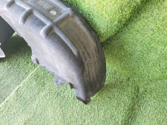 bontott SUZUKI VITARA Bal hátsó Dobbetét (Kerékjárati, Műanyag)