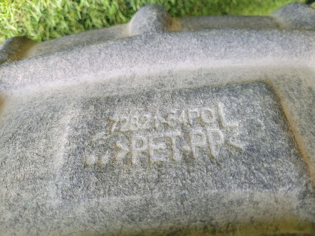 bontott SUZUKI VITARA Bal hátsó Dobbetét (Kerékjárati, Műanyag)