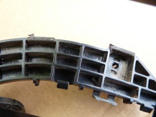 bontott SUZUKI VITARA Bal hátsó Lökhárító Tartó (Műanyag)