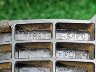 bontott SUZUKI VITARA Bal hátsó Oldal Lökhárító Tartó (Műanyag)