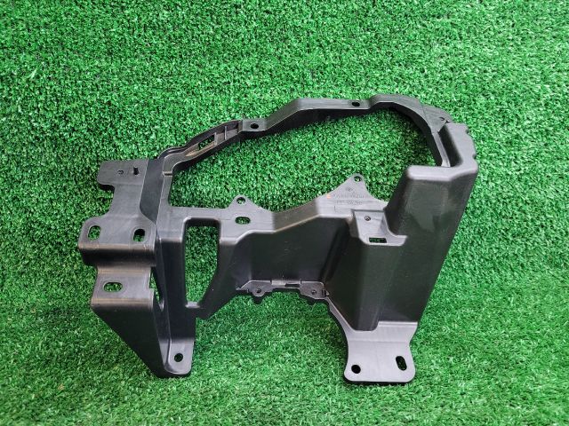 bontott SUZUKI VITARA Bal Ködfényszóró Tartó