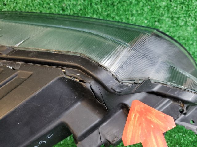 bontott SUZUKI VITARA Bal Ledes Fényszóró