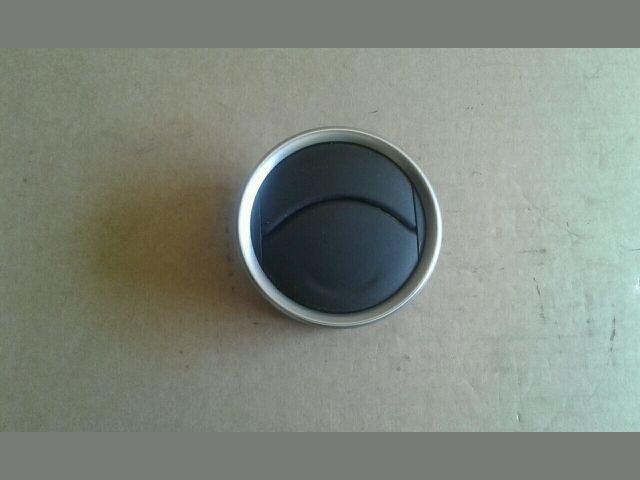 bontott SUZUKI VITARA Bal Szellőző