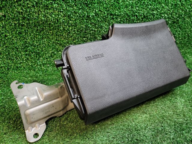 bontott SUZUKI VITARA Bal Térdlégzsák