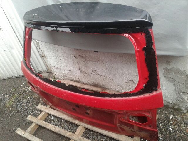 bontott SUZUKI VITARA Csomagtérajtó (Üres lemez)