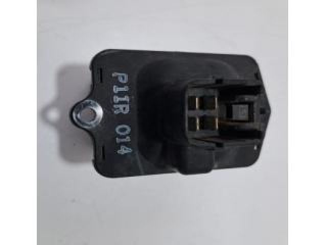 bontott SUZUKI VITARA Előtét Ellenállás Fűtőmotor