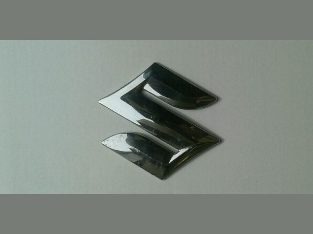 bontott SUZUKI VITARA Első Embléma