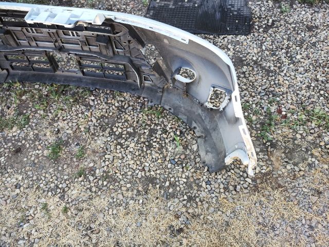 bontott SUZUKI VITARA Első Lökhárító (Részeivel)