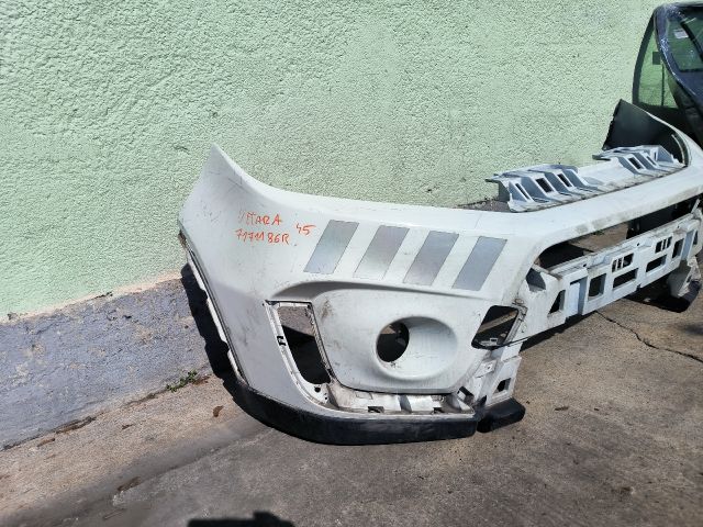 bontott SUZUKI VITARA Első Lökhárító (Részeivel)