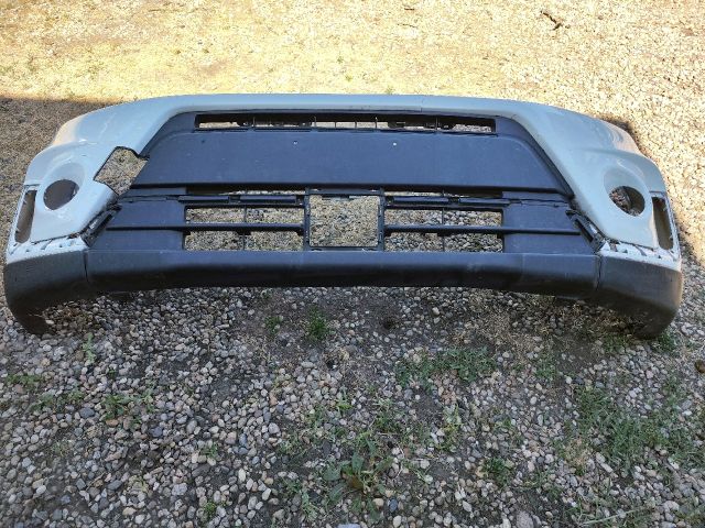 bontott SUZUKI VITARA Első Lökhárító (Részeivel)