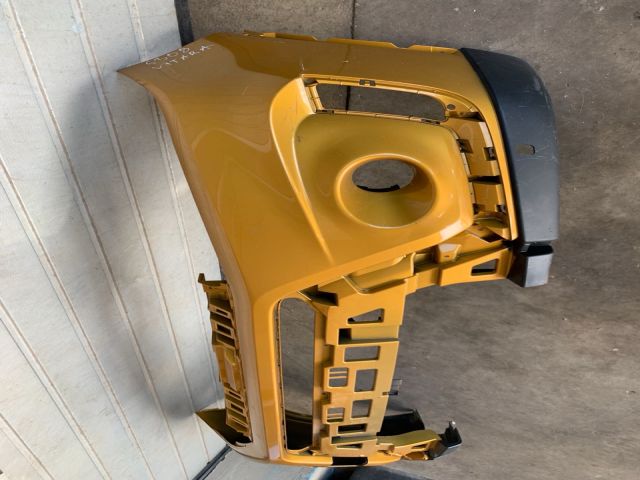 bontott SUZUKI VITARA Első Lökhárító (Üresen)