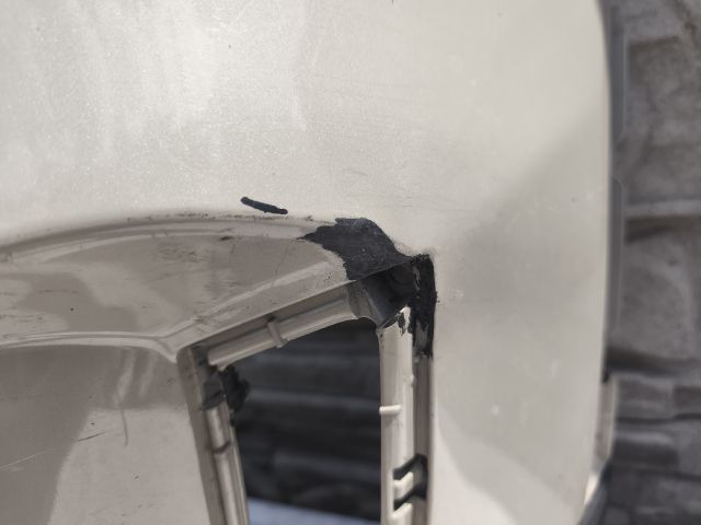 bontott SUZUKI VITARA Első Lökhárító (Üresen)