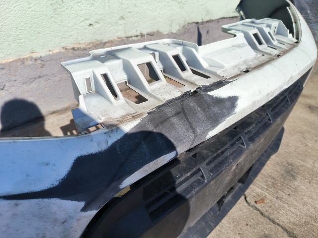 bontott SUZUKI VITARA Első Lökhárító (Üresen)