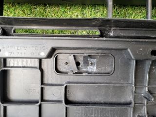 bontott SUZUKI VITARA Első Lökhárító (Üresen)