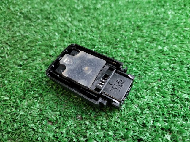 bontott SUZUKI VITARA Eső Érzékelő