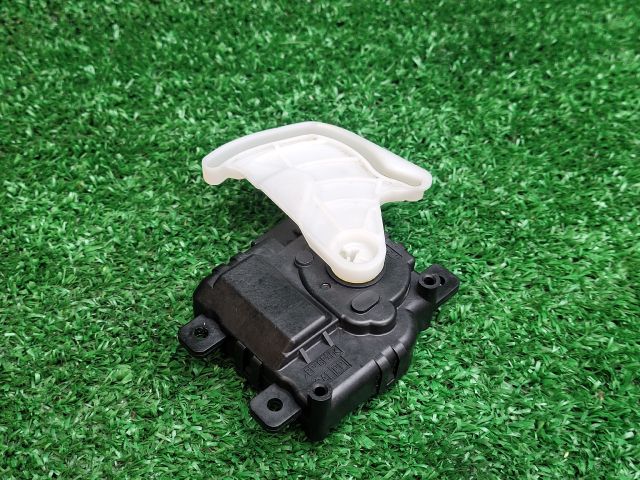 bontott SUZUKI VITARA Fűtés Állító Motor